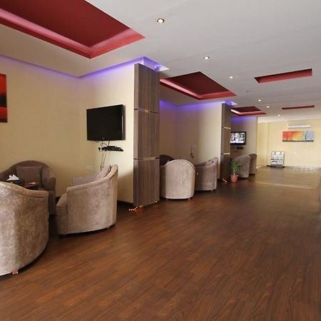 Raoum Inn Arar Exterior photo