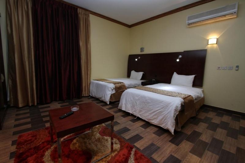 Raoum Inn Arar Exterior photo