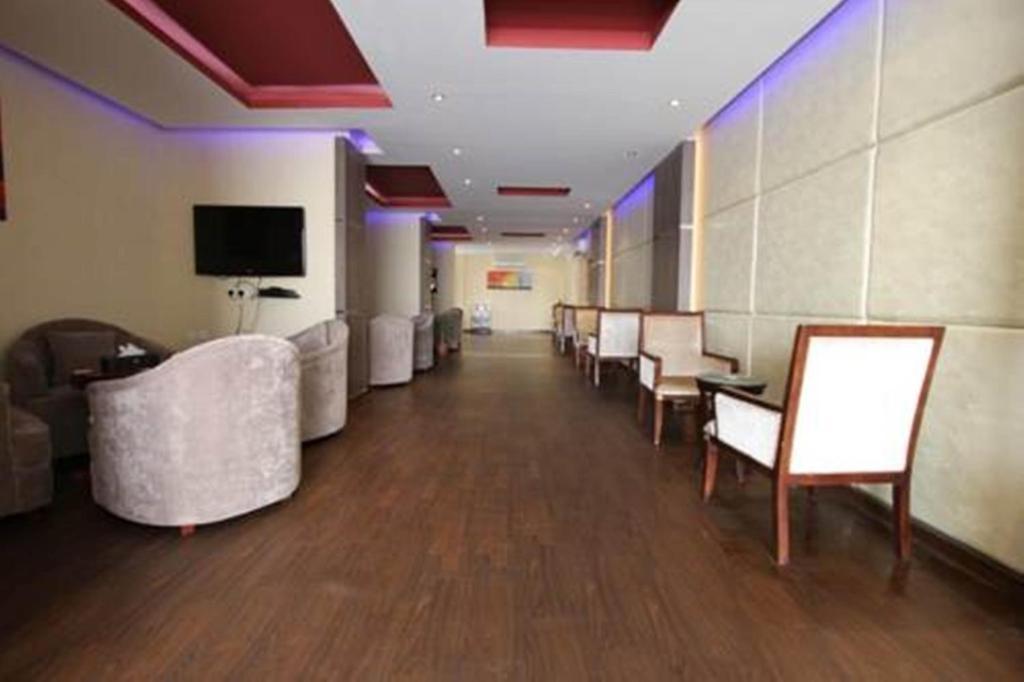 Raoum Inn Arar Exterior photo